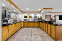 Quality Inn Near Monument Health Rapid City Hospital - breakfast