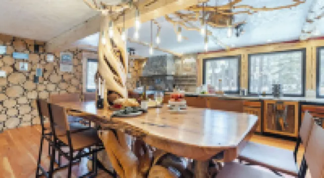 Base Camp by AvantStay Magical Cabin w Sauna Hot Tub Close to Snow Golf