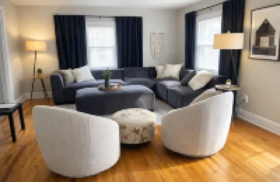 Beautiful Bungalow Next to Unc-Free Cruiser Bikes!