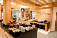 Hotel Alphof Alpbach - breakfast