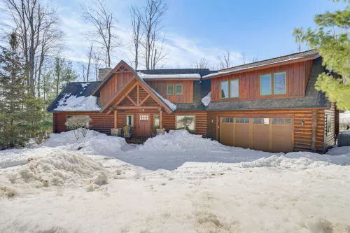 Ski-in, Ski-out Group Getaway in Harbor Springs! - 4-Star