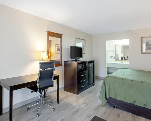 Quality Inn & Suites Live Oak I-10 Exit 283 Hotels in Suwannee County