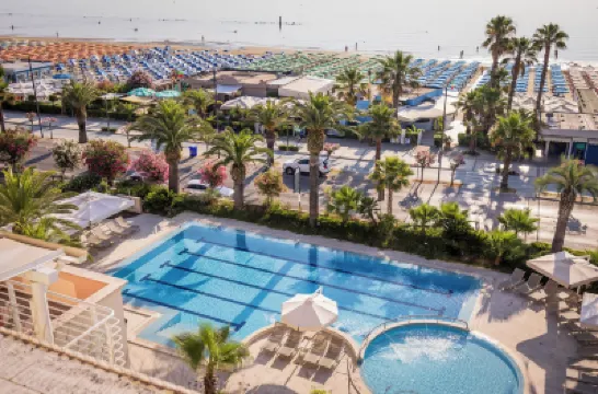 Valentino Resort فنادق في 