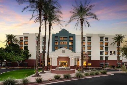 Hyatt Place Scottsdale/Old Town - parking