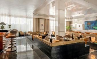 Roomers Munich, Autograph Collection