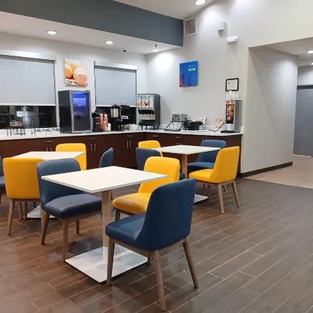 Comfort Inn Near Downtown & Blue Ridge Pkwy