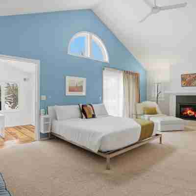 Lake of the Isles Retreat Rooms