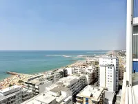 Quarteira Central Beach 5 by Homing