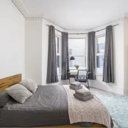 Cozy 2BR Family Apartment - London N22 Sleeps 6 Отели рядом с достопримечательностью «Тоттенхэм»