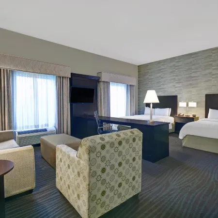 Hampton Inn & Suites Robbinsville