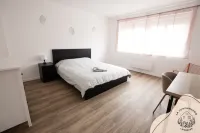 Chez Jean  Hyper centre  4 Chambres  wifi  8 pers - 3-Star