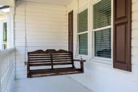 Decked Out Getaway Pine MTN Trail, Pet Friendly - 3-Star