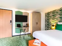 ibis Styles Chartres Sud Barjouville - parking