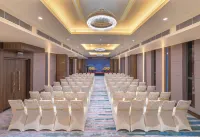 Vivanta Kochi, Aluva
