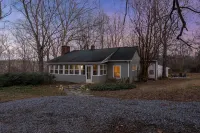 Artisan's Cottage - 3-Star