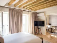 Villa Dorothea Hotels near Estrela Garden
