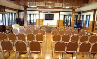Nicslongstay Hotel