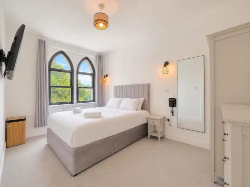 Beautiful House 2BR - Sleeps 6 - Free Parking - Huddersfield - Wi-Fi