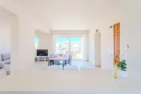 Resitour - Chania Aphrodite Beachfront - Apartments