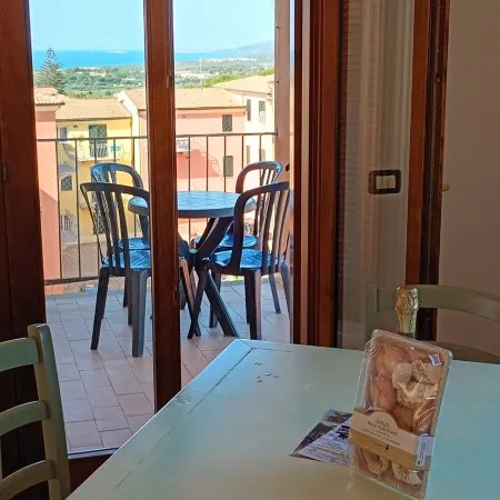 Modern 1 Bed Apartment Sleep 3 Sea View Only 700mt from Sea