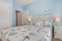 Water View Dauphin Island Condo w/ Boat Slips - balcony