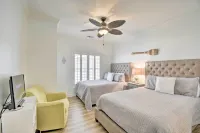 Ocean Isle Condo with Community Pool and Hot Tub! - parking