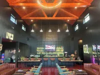 Bourbon Manor Bed & Breakfast Inn - bar