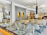 Leonardo Hotel Hannover Medical Park Hotels near Anderten