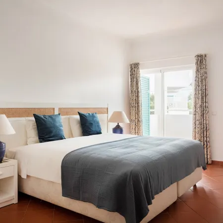 Prainha 2BR Stay | Pool Beach Access