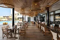 Blue Sky City Beach Hotel - Boutique