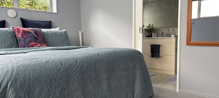 Sea, bush and gardens surround Mason Lane Apartment Hotels in Whangarei