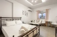 Filiatra Welcoming Hideaway - A Cozy Urban Escape - Apartments