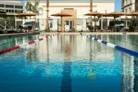 Courtyard by Marriott Irvine Spectrum - Yüzme Havuzu