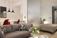 L-Avenue - balcony