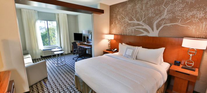 Fairfield Inn & Suites Savannah Midtown Hotele w: Savannah