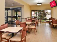 Red Roof Inn & Suites Columbus - West Broad Hotels near Westgate Area