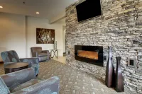 Cobblestone Inn & Suites - Fort Dodge - parking