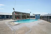 OYO Hotel Rockport- Bay View - Pools