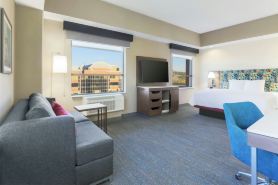 Hampton Inn & Suites Pittsburgh-Downtown