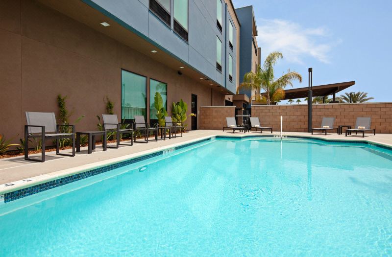 SpringHill Suites San Diego Escondido/Downtown photo 2