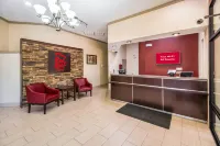 Red Roof Inn Clarksville - 2 Sao