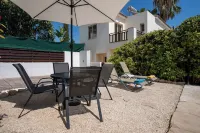 Private Villa with own pool 5 minutes drive to Coral Bay with 2 Sandy beaches - Private Pool