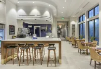 Hilton Club Liberty Place Charleston - bar