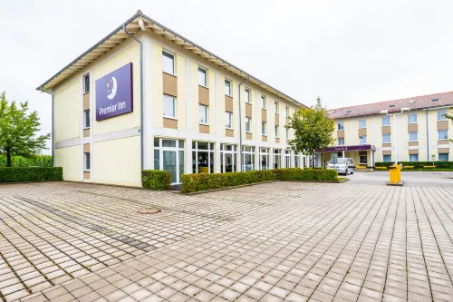 Premier Inn Munich Airport East Hotel - 3 ดาว