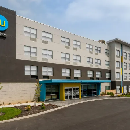 Tru by Hilton Radford