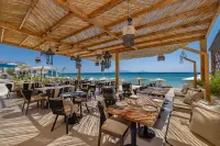 Silver Beach Hotel - Pet friendly