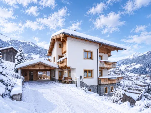 Chalet in Zell am Ziller Near Ski Lift - 3-Star
