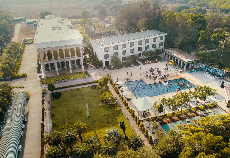 Uva Meridian Bay Resort & Spa