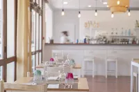 ดอริซอล มิโมซา สตูดิโอ โฮเทล - ที่มีบาร์