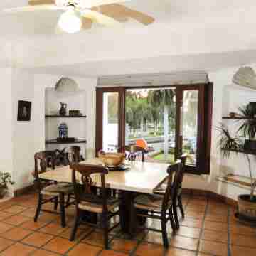 Reconocido Por su ubicación, Calidez y Hospitalidad Rooms